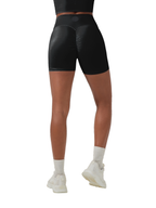 RUNAWAY BIKER SHORTS image 3