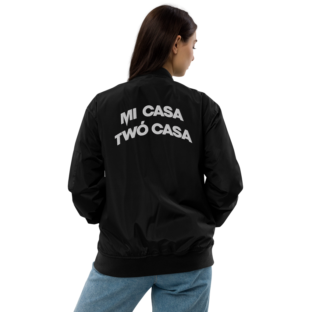 MI CASA BOMBER image 2