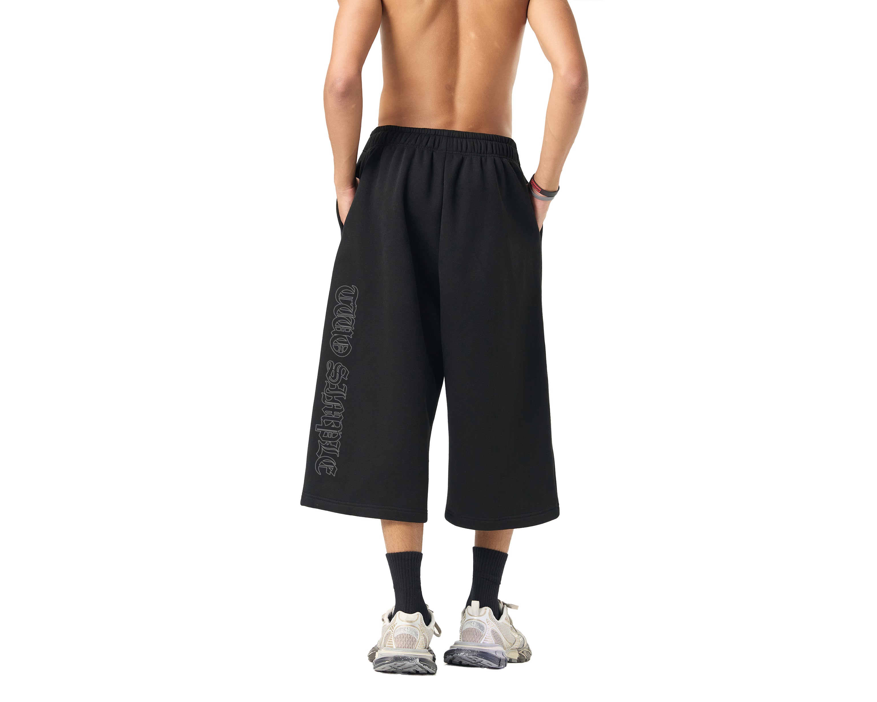 BROKEN HEARTS 3/4 SWEATPANTS