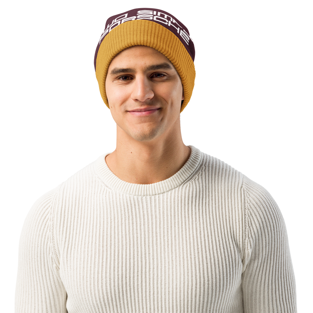 Knitted beanie image 8