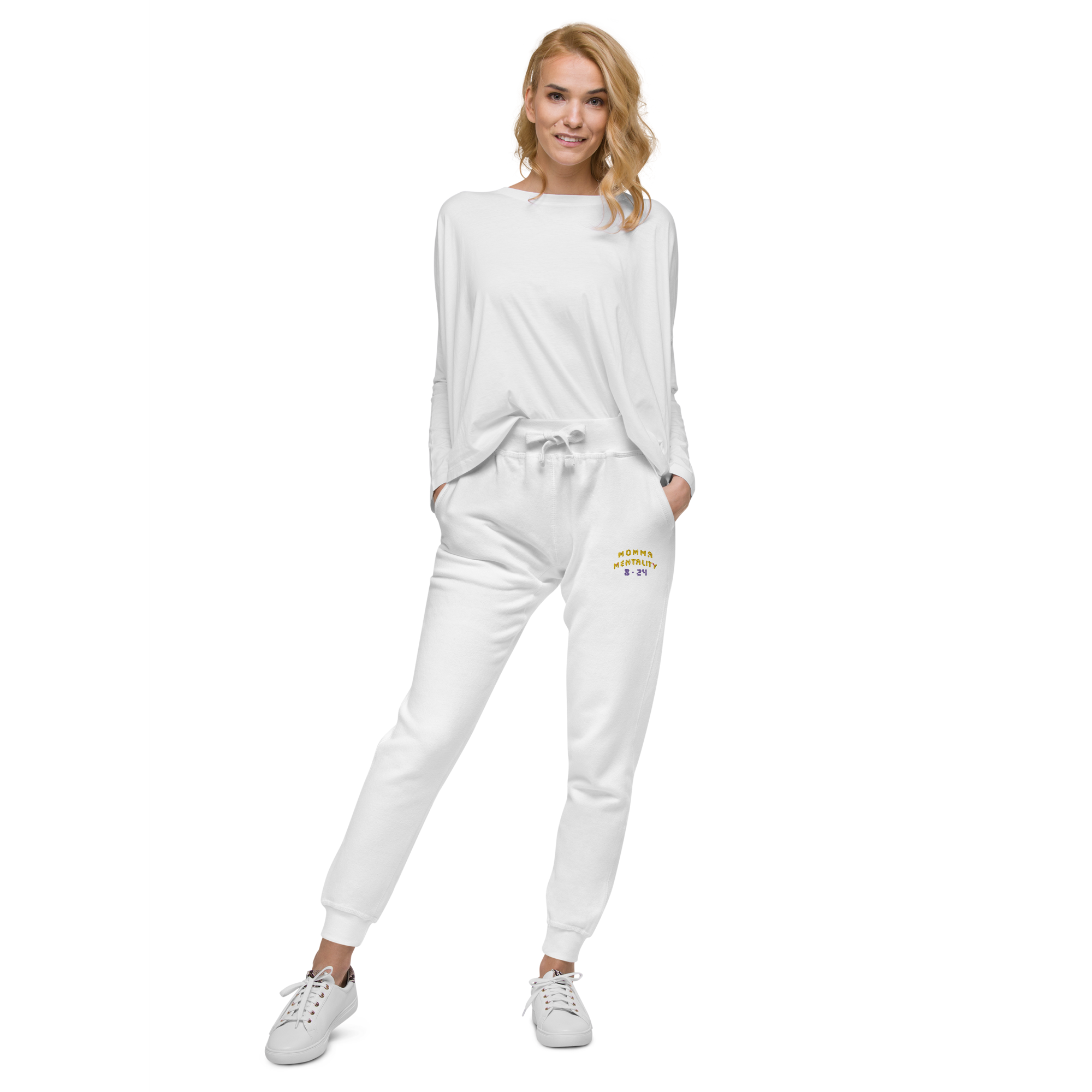 MOMMA MENTALITY SWEATS WHT image 3